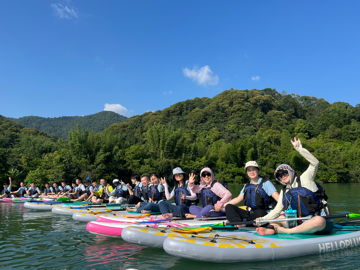 Team Trip to Guangzhou: Packing Summer into Fruit Baskets and Paddling Together